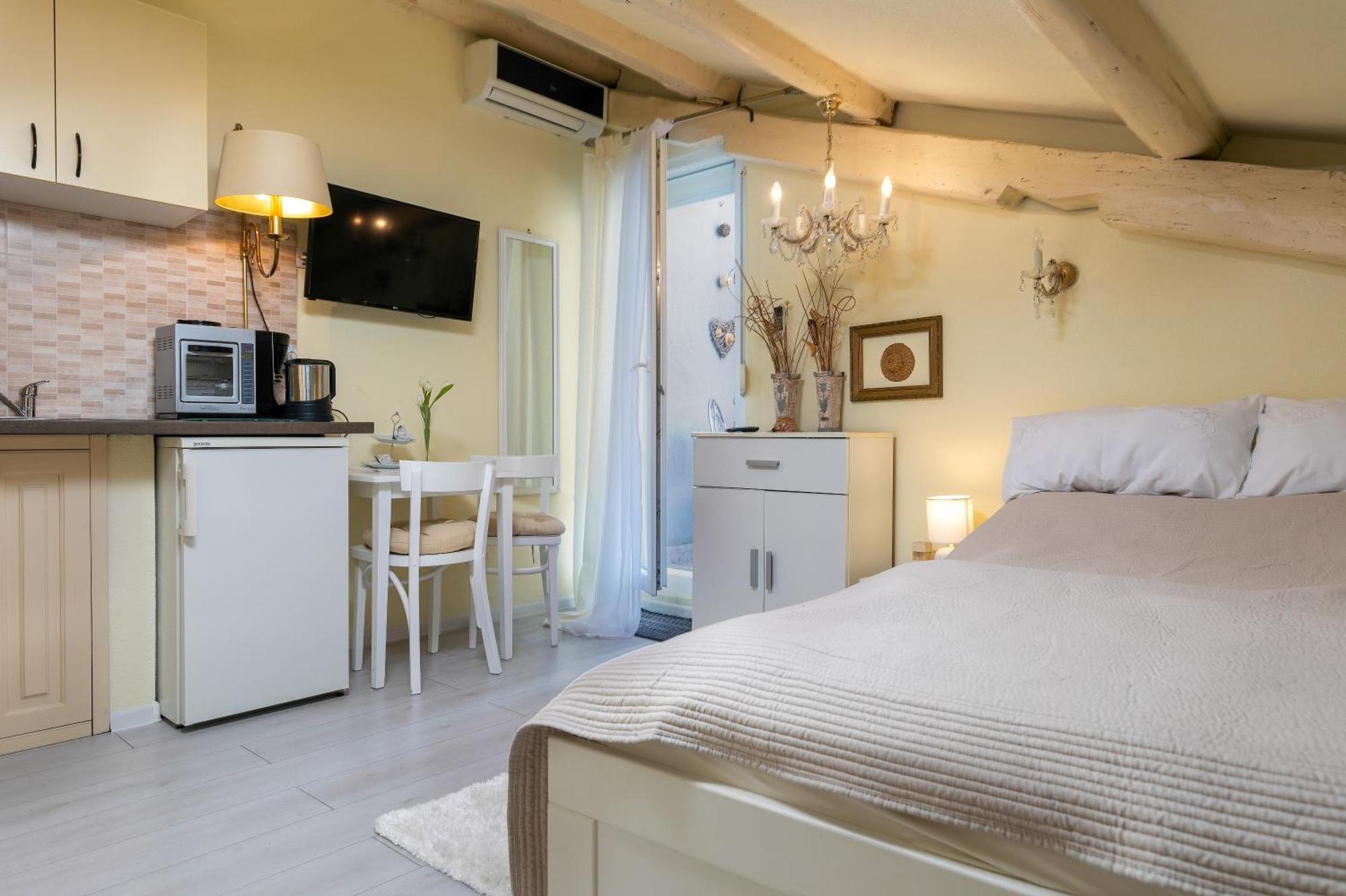 Duplex Apartment Camelia In Charming Old Town Rovinj Exterior foto